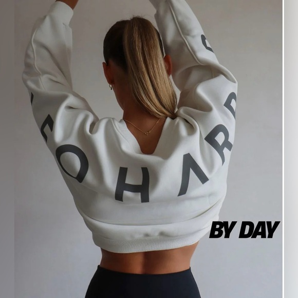 Cleo Harper Kingston Sweater - Picture 2 of 6